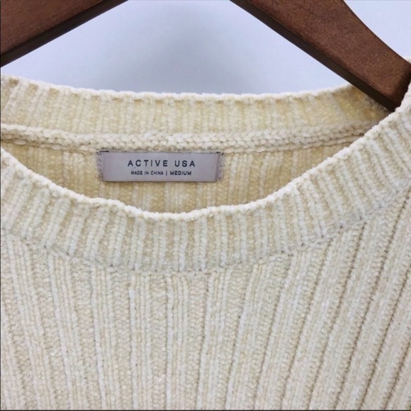 4/$45 ACTIVE USA Off White Cream Long Sleeve Crew Neck Cropped Sweater size Med - Picture 3 of 6